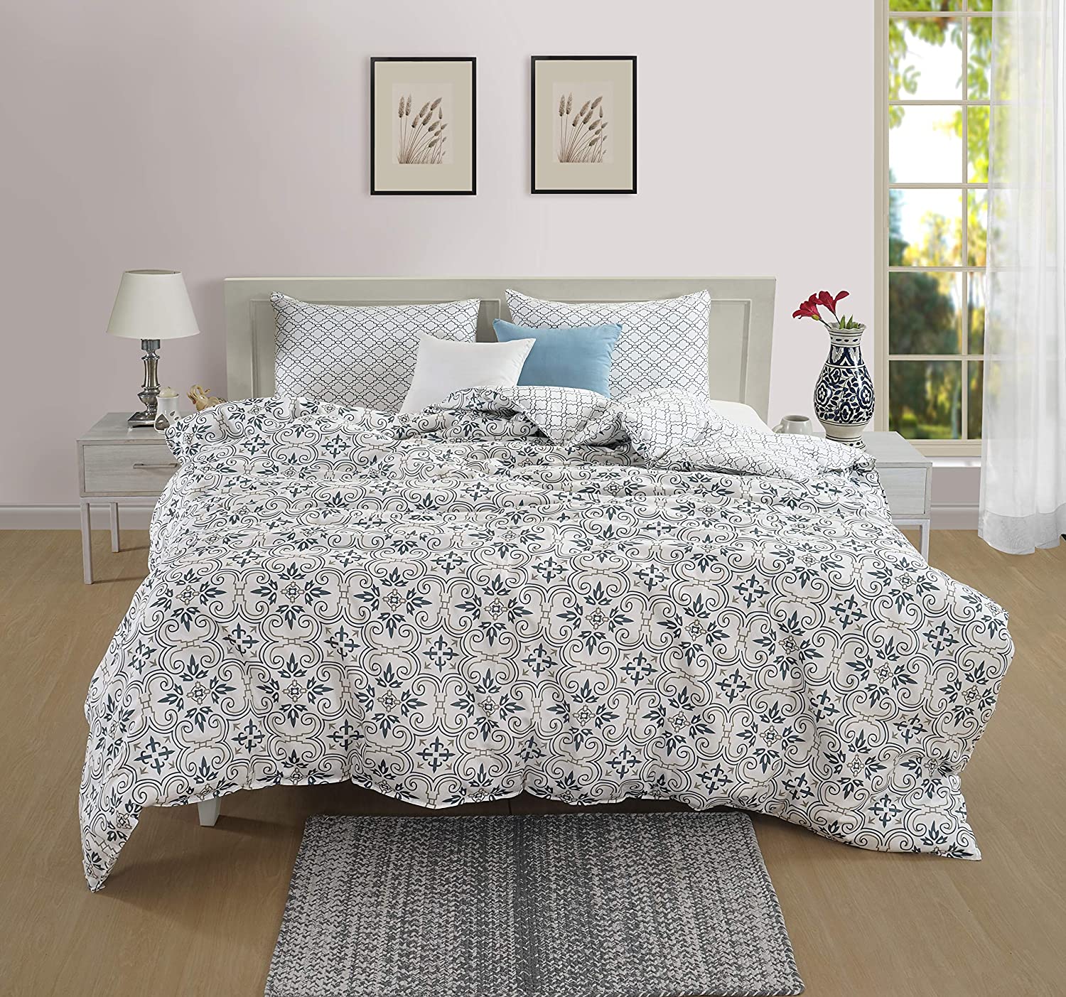 Price:$67.66 Blue Geometric 300-thread Count Cotton Sateen 3-Pcs Duvet Cover Set with Zipper Closure, King Size 90" x 104" : Home & Kitchen