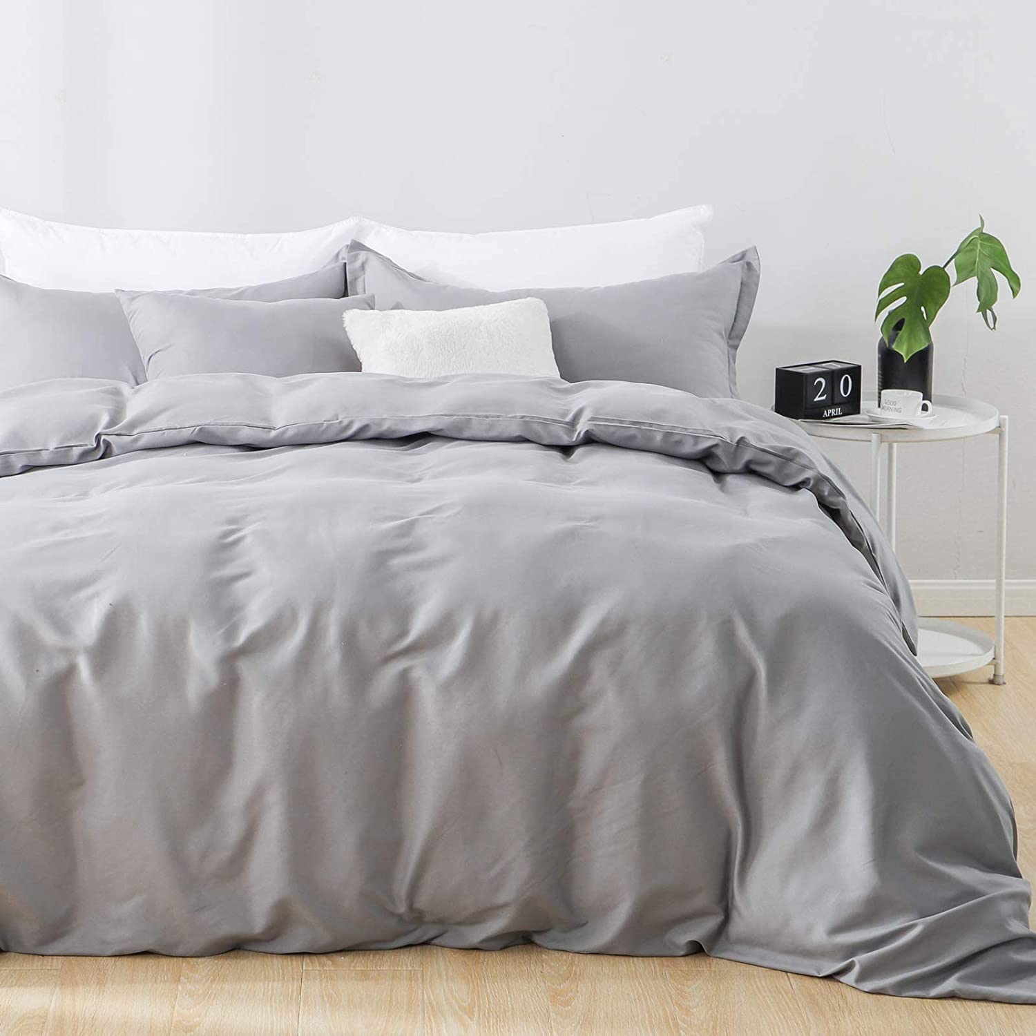 Price:$28.99 Grey Duvet Cover King Size 3 Pieces, Ultra Soft Brushed Microfiber King Size Duvet Cover with Bottom Zipper Closure & Corner Ties, Extra Comfy Duvet Cover Set, 104"x90" : Everything Else