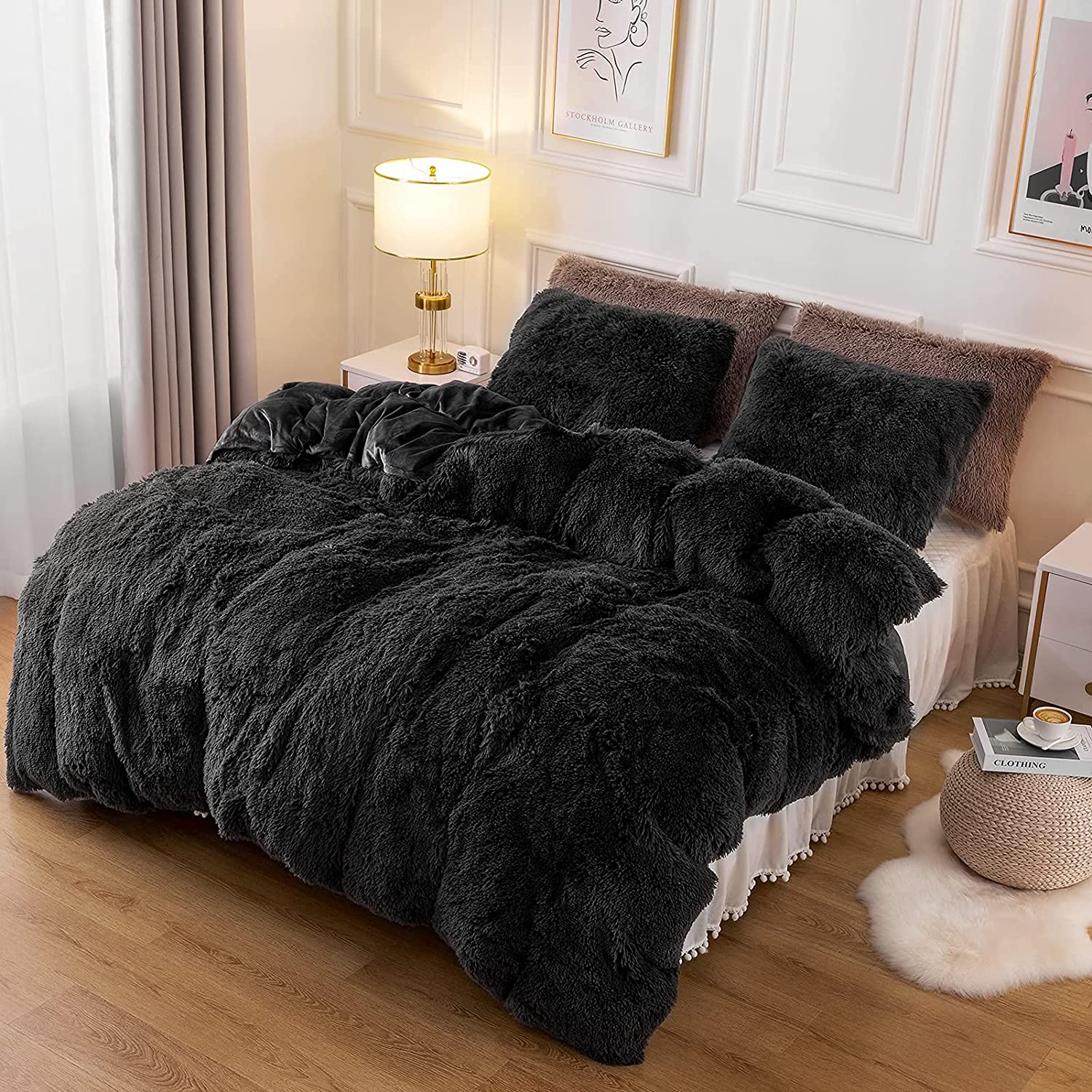 Price:$42.99 Fluffy Duvet Cover Oeko-TEX Certified Luxury Ultra Soft Shaggy Crystal Velvet Bedding 1 Piece Faux Fur Duvet Cover, Zipper Closure (Queen, Black) : Home & Kitchen