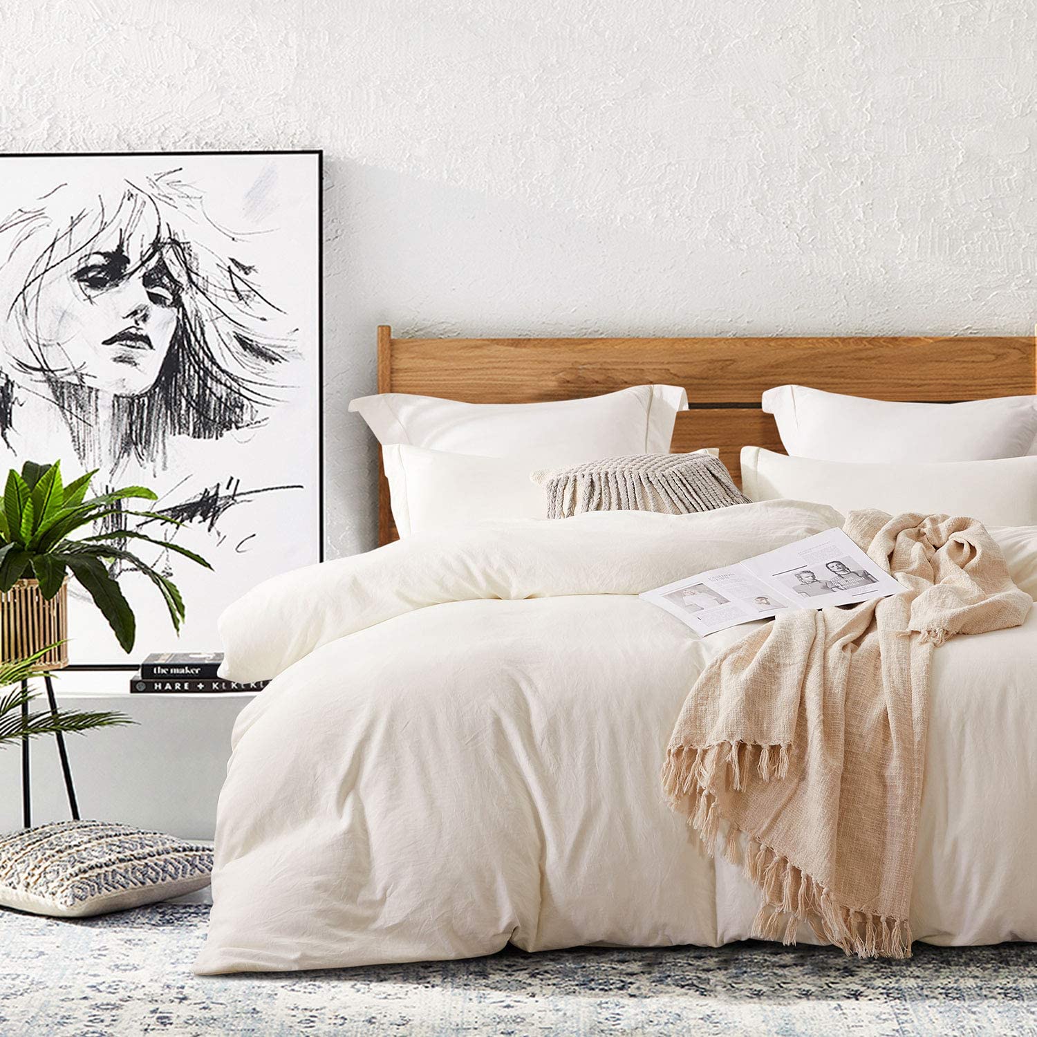 Price:$32.99 Housing Duvet Cover Queen White, Soft Breathable Microfiber Duvet Cover Zipper Closure with Ties, 3 Pieces Luxury Bedding Set with 1 Duvet Cover Only and 2 Pillow Shams : Everything Else