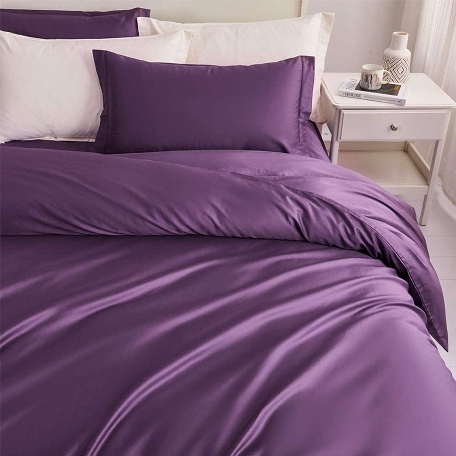 Price:$36.99 Duvet Cover Set King Size Dark Purple Silky Satin Bedding Set Simple Silk Like Solid Color Quilt Comforter Cover and 2 Pillow Shams 50cmX92cm Suitable for Summer : Home & Kitchen
