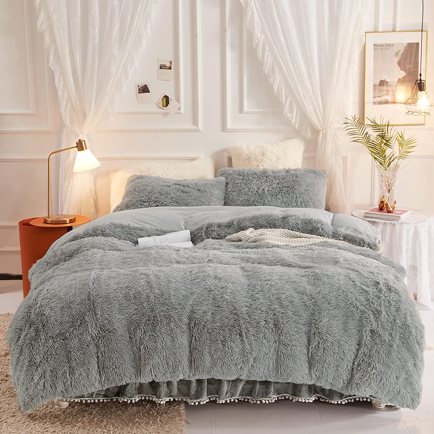 Price:$80.90 Luxury Plush Ultra Soft Crystal Velvet Shaggy Duvet Cover Set Bedding Sets 3 Pieces(1 Faux Fur Duvet Cover + 2 Faux Fur Pillowcase) (Queen, Gray) : Home & Kitchen