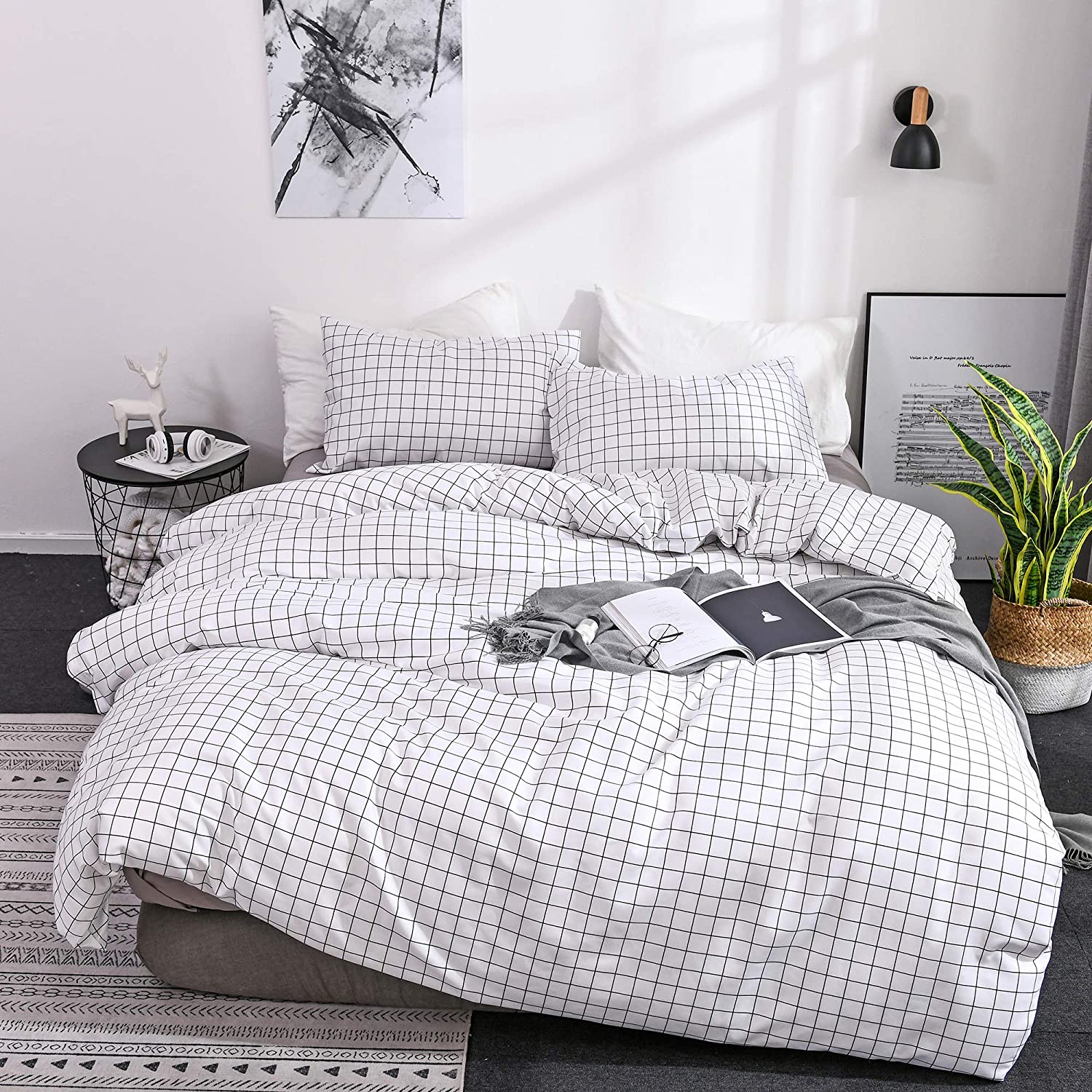 Price:$16.99 Plaid Duvet Cover White Queen Duvet Cover 3 Pieces Brushed Microfiber Grid Quilt Cover Set,1x Duvet Cover 2X Pillowcases,Comforter Cover with Zipper Closure (King) : Home & Kitchen