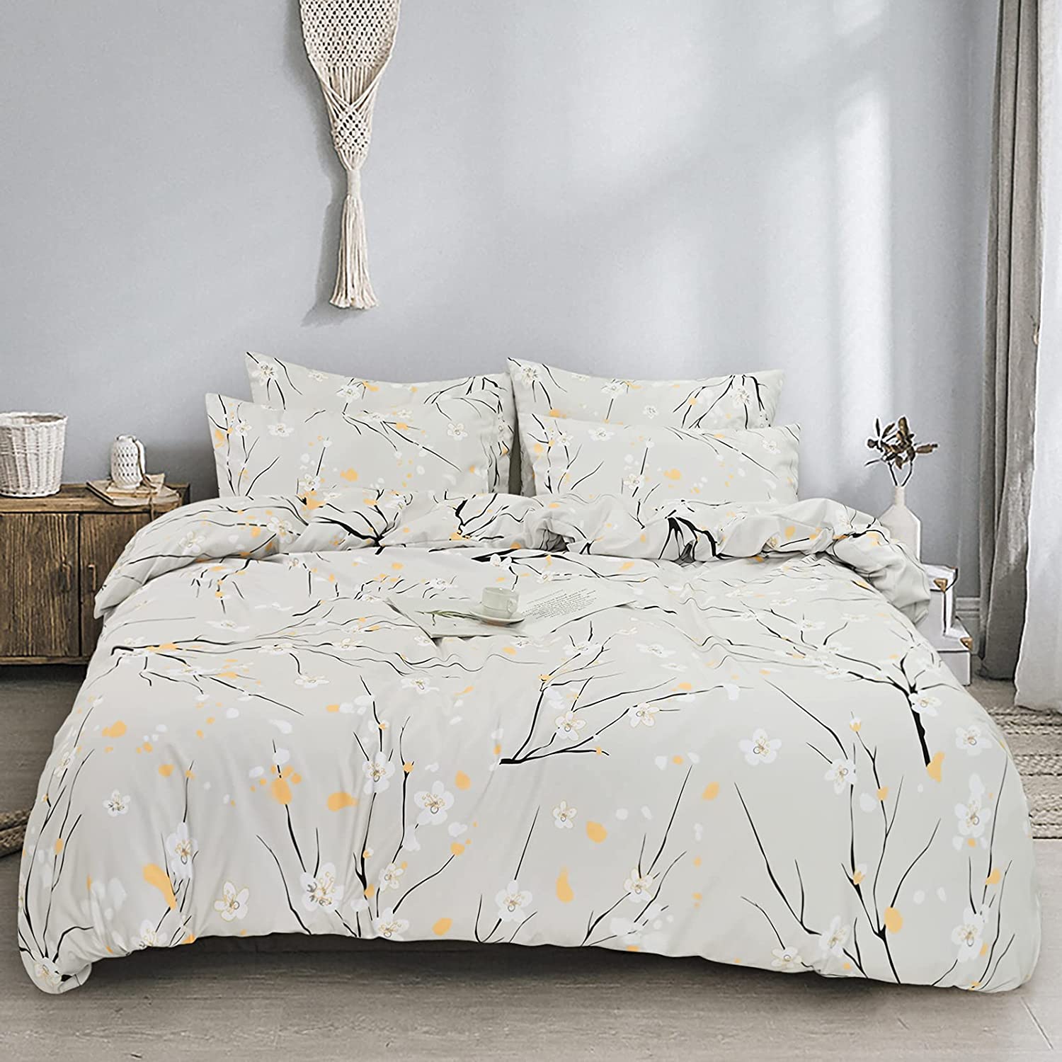 Price:$30.99 Blossom Pattern Duvet Cover Set Queen Size(90x90in), 3 Pieces(1 Duvet Cover, 2 Pillow Shams), Light Grey Bedding Comforter Cover Sets, Soft Bedding Set with Zipper Closure : Home & Kitchen