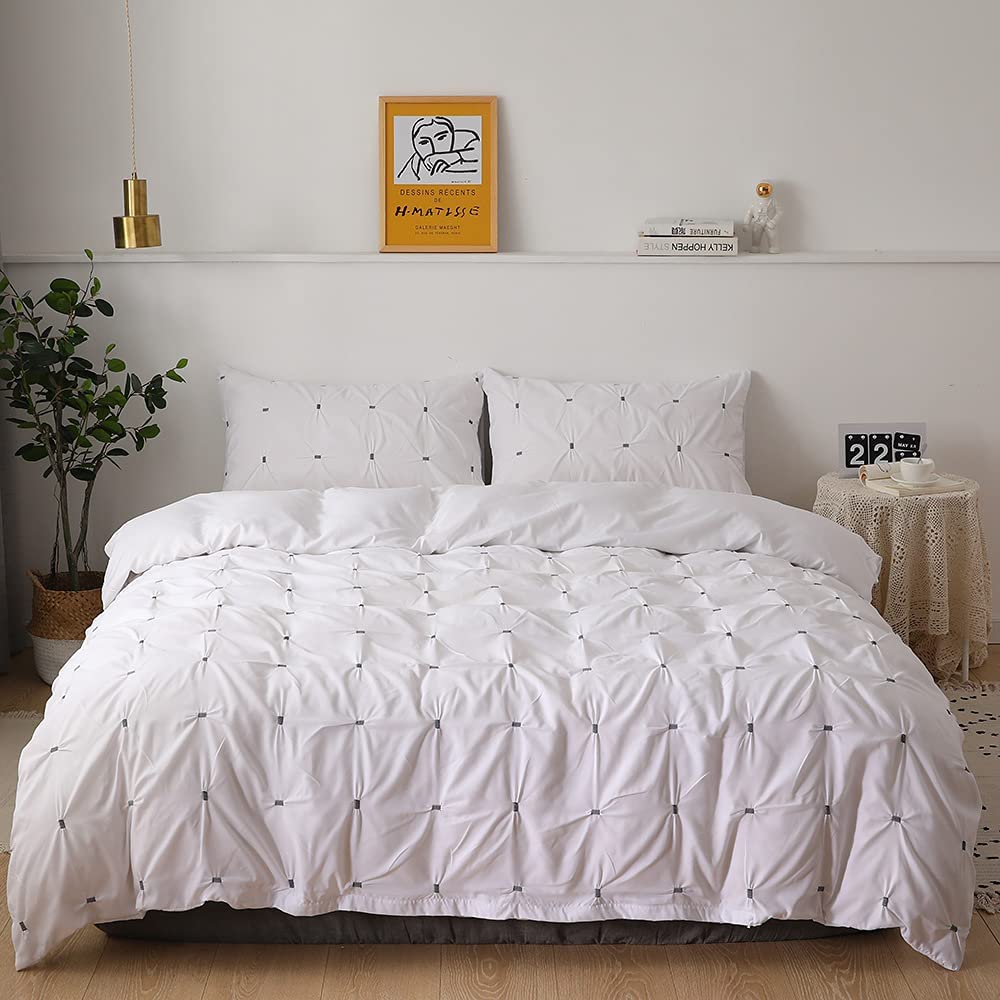 Price:$43.99 Pinch Pleat Duvet Cover King (104x90 inches), 3 Pieces (1 Solid Duvet Cover, 2 Pillow Cases) All Season Soft Microfiber Duvet Cover Set with Zipper Closure, Corner Ties(King, White) : Home & Kitchen