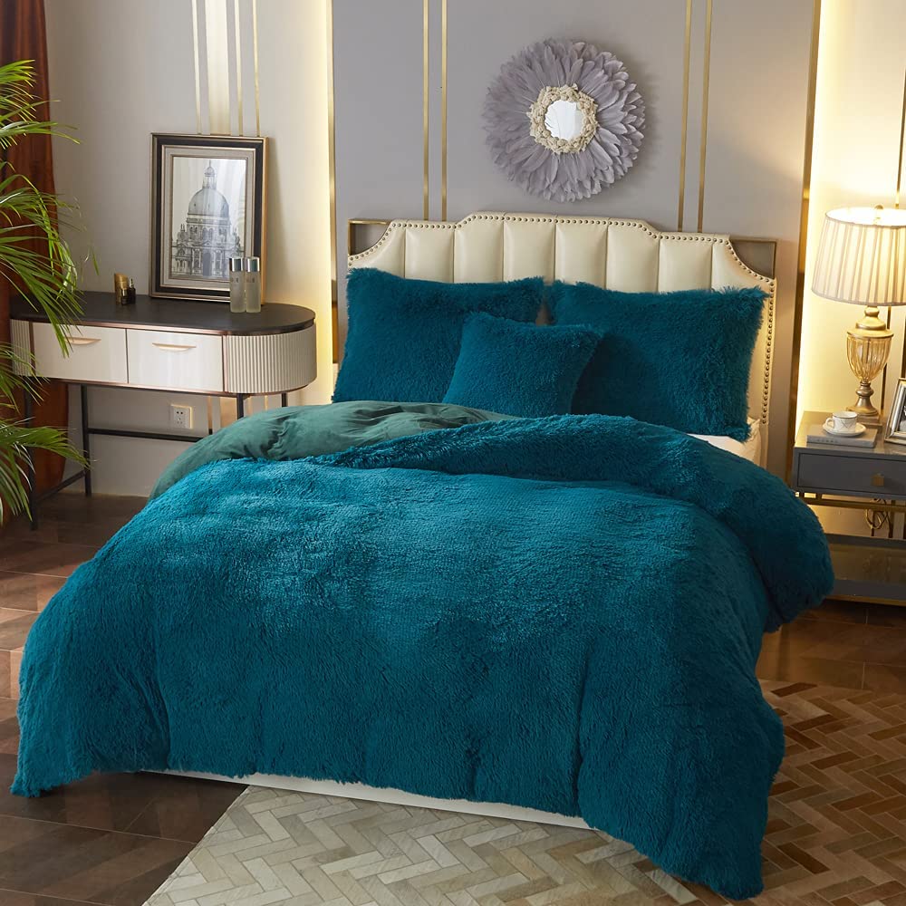Price:$65.99 Duvet Cover Queen 3 PCS Velvet Fluffy Bedding Set Down Comforter Quilt Cover with Pillow Shams Zipper Closure Green : Home & Kitchen