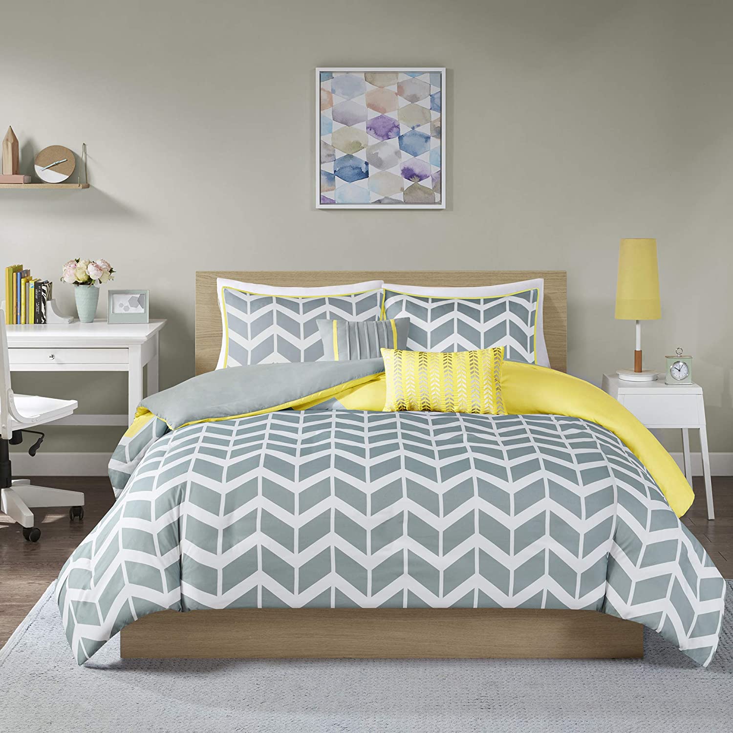 Price:$38.99 Design ID12-234 Nadia Duvet Cover King/Cal King Size - Yellow , Chevron Duvet Cover Set – 5 Piece – Ultra Soft Microfiber Light Weight Bed Comforter Covers : Home & Kitchen