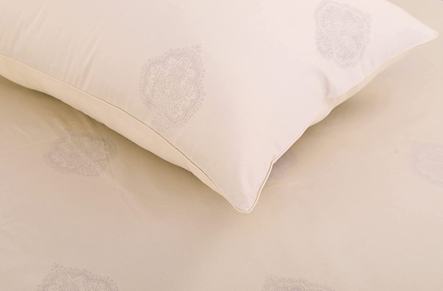 Price:$59.99 100% Cotton Duvet Cover Set for Twin Size Bed, with Zipper Enclosure & 1 Pillow Sham, Fade Resistant & Easy Care, Soft Jacquard Grace Light Beige 2-Pc Duvet Cover Set : Home & Kitchen