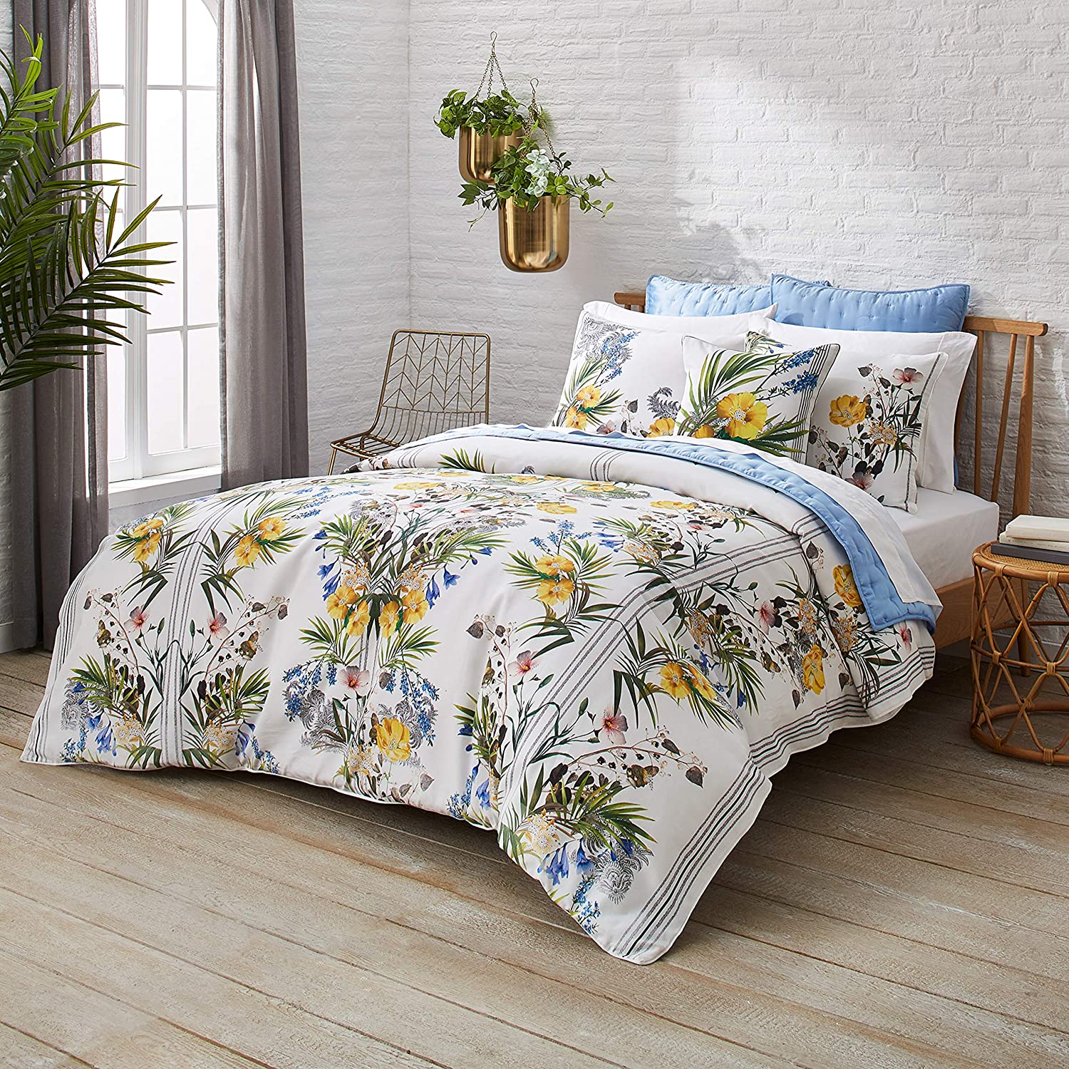 Price:$94.80 Baker Royal Palm 2-Piece Cotton Sateen Duvet Cover Set w/Shams, Flower Design, 68ʺW x 88ʺL, Twin, White : Home & Kitchen