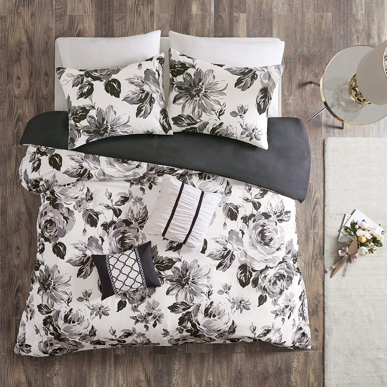 Price:$39.53 Black/White, Reversible, : Home & Kitchen