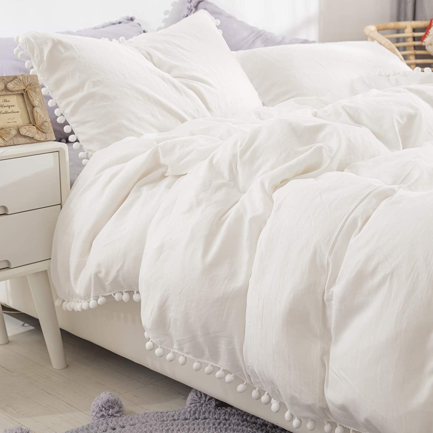 Price:$33.89 Pom Pom Fringe Duvet Cover King 100% Washed Microfiber Ball Fringed Bedding Duvet Cover with 2 Pillowcases, Ultra Soft Bedding Set 90"x103" : Home & Kitchen