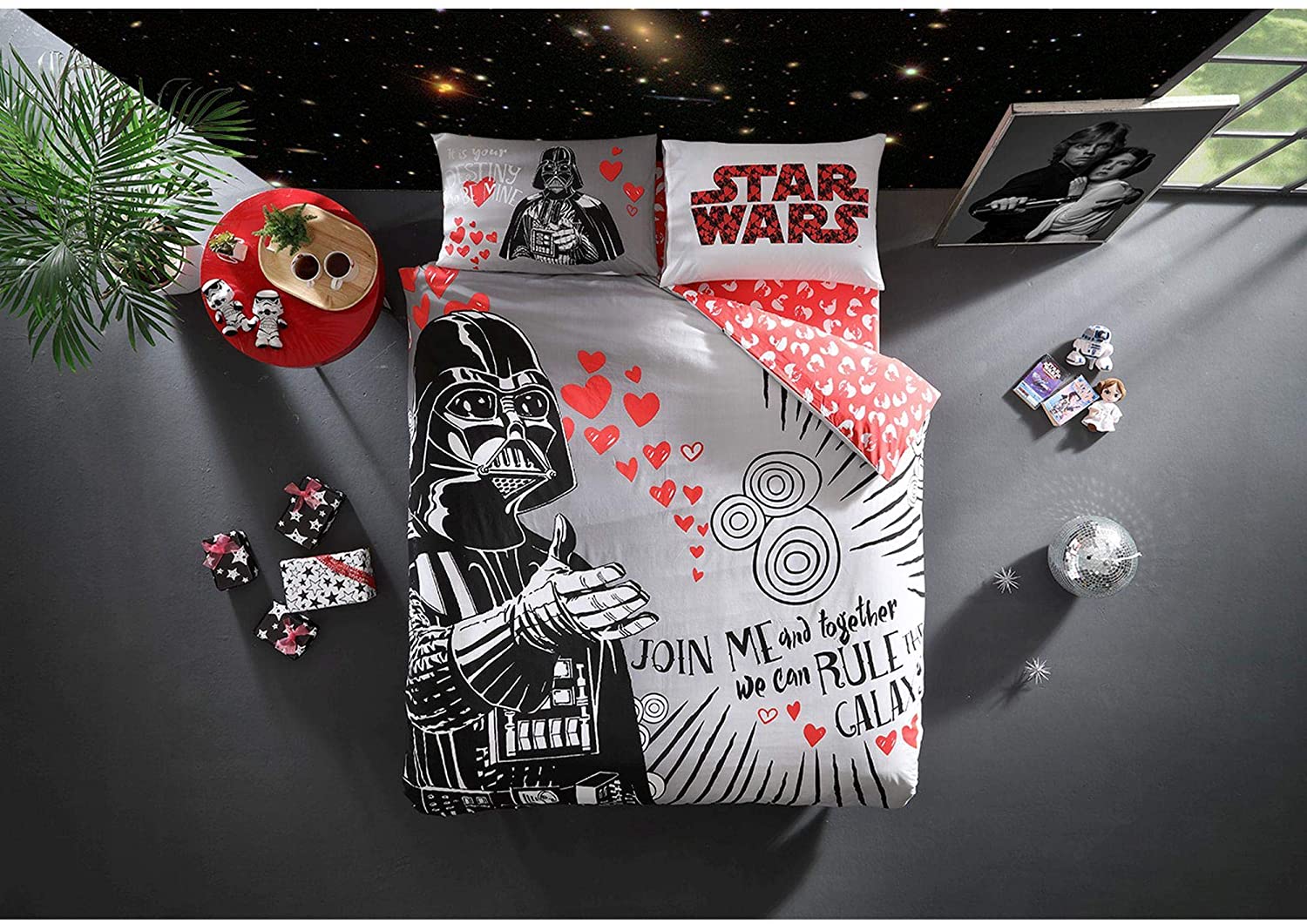 Price:$75.00 Licensed Star Wars Love Valentine's Day Duvet Cover Set, 100% Cotton, Double/Queen Size, 4 Pieces : Home & Kitchen