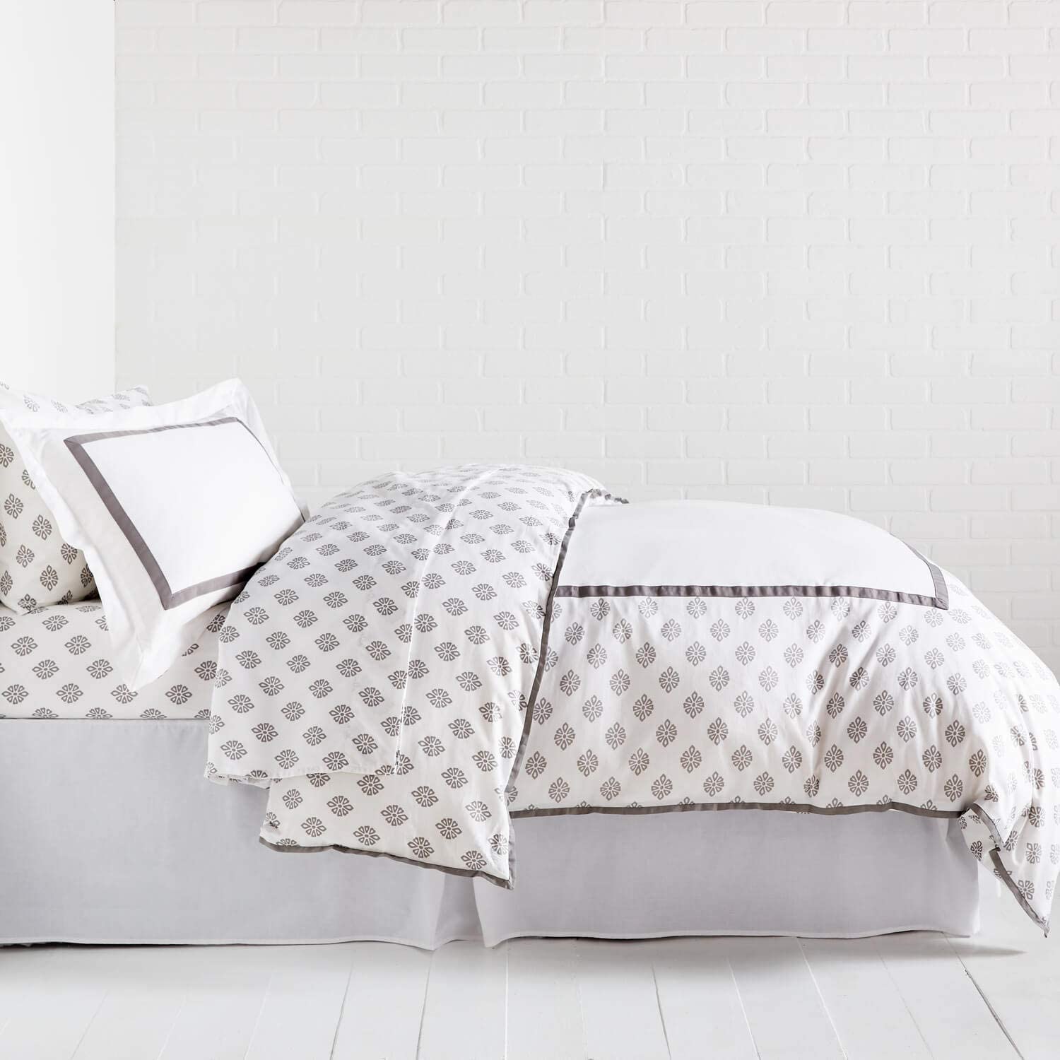 Price:$35.00 Twin/Twin XL Chelsea Hotel Duvet Cover and Sham Set - Dorm Room Essentials Bedding, White : Home & Kitchen