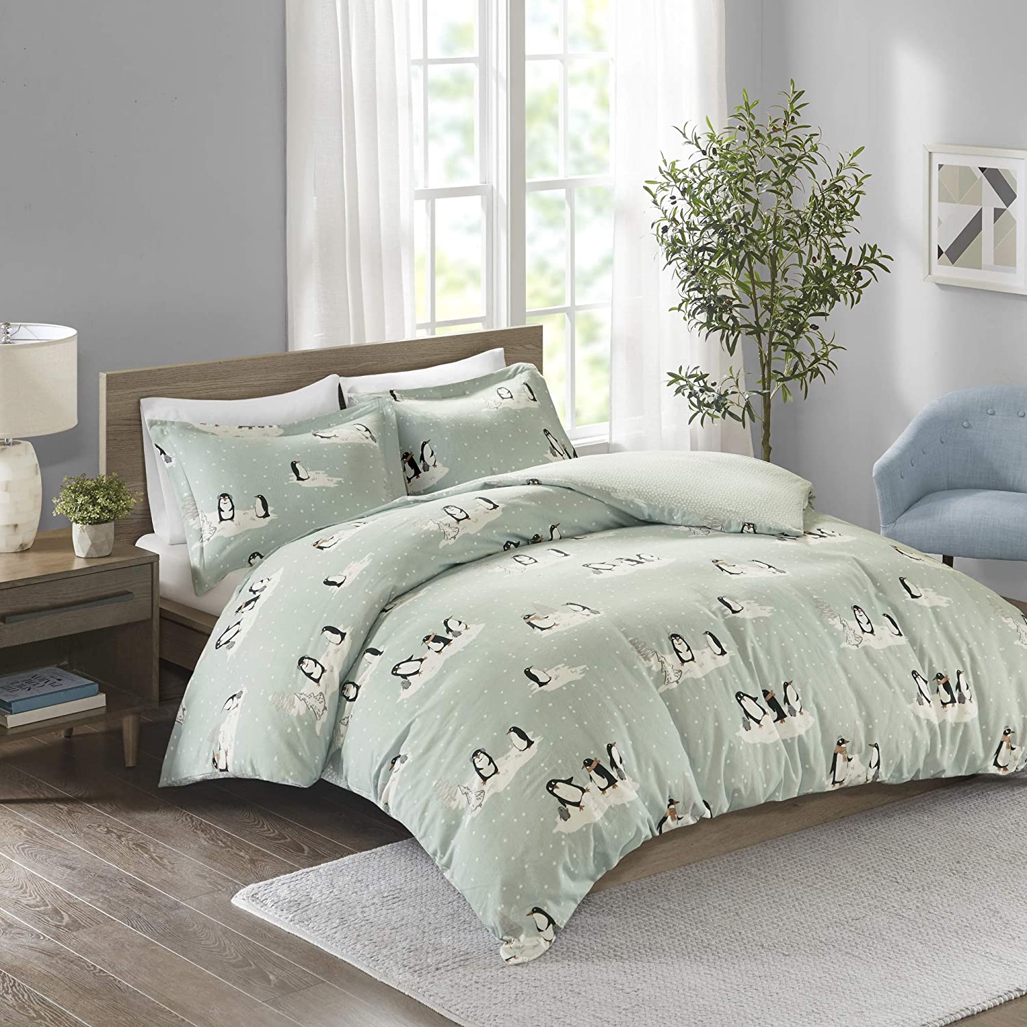 Price:$44.30 North by Sleep Philosophy Cozy Flannel Duvet Cover 100% Cotton Flannel Novel Adorable Animal Print, All Season Comforter Cover Bedding Set with Sham, Twin/Twin XL, Aqua Penguins 2 Piece : Home & Kitchen