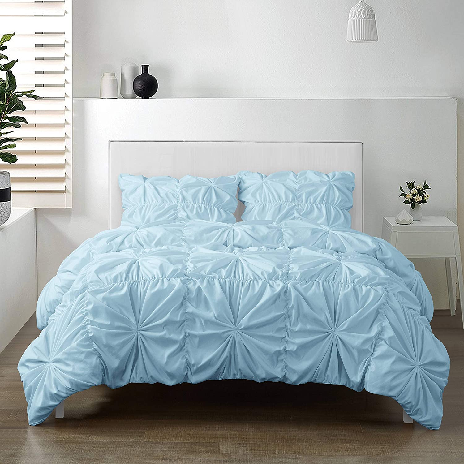 Price:$26.67 Pintuck Duvet Cover Set, King, Light Blue : Home & Kitchen
