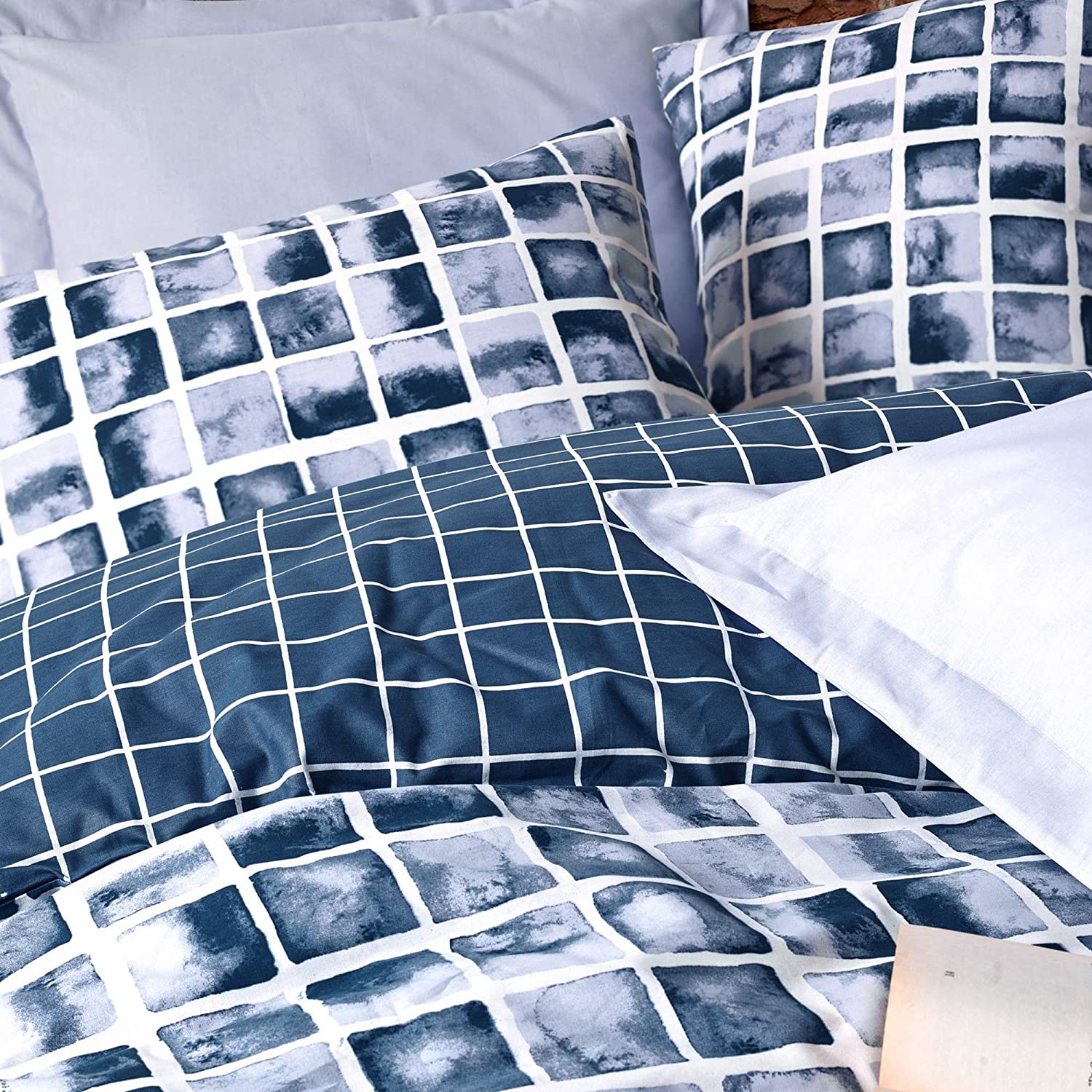 Price:$99.99 Blue Creation Duvet Cover Set, Queen Size Duvet Cover, 1 Duvet Cover, 1 Fitted Sheet and 2 Pillowcases, Iron Safe, Hypoallergenic, Breathable Bedding Set, Machine Washable, Solid Colors : Home & Kitchen