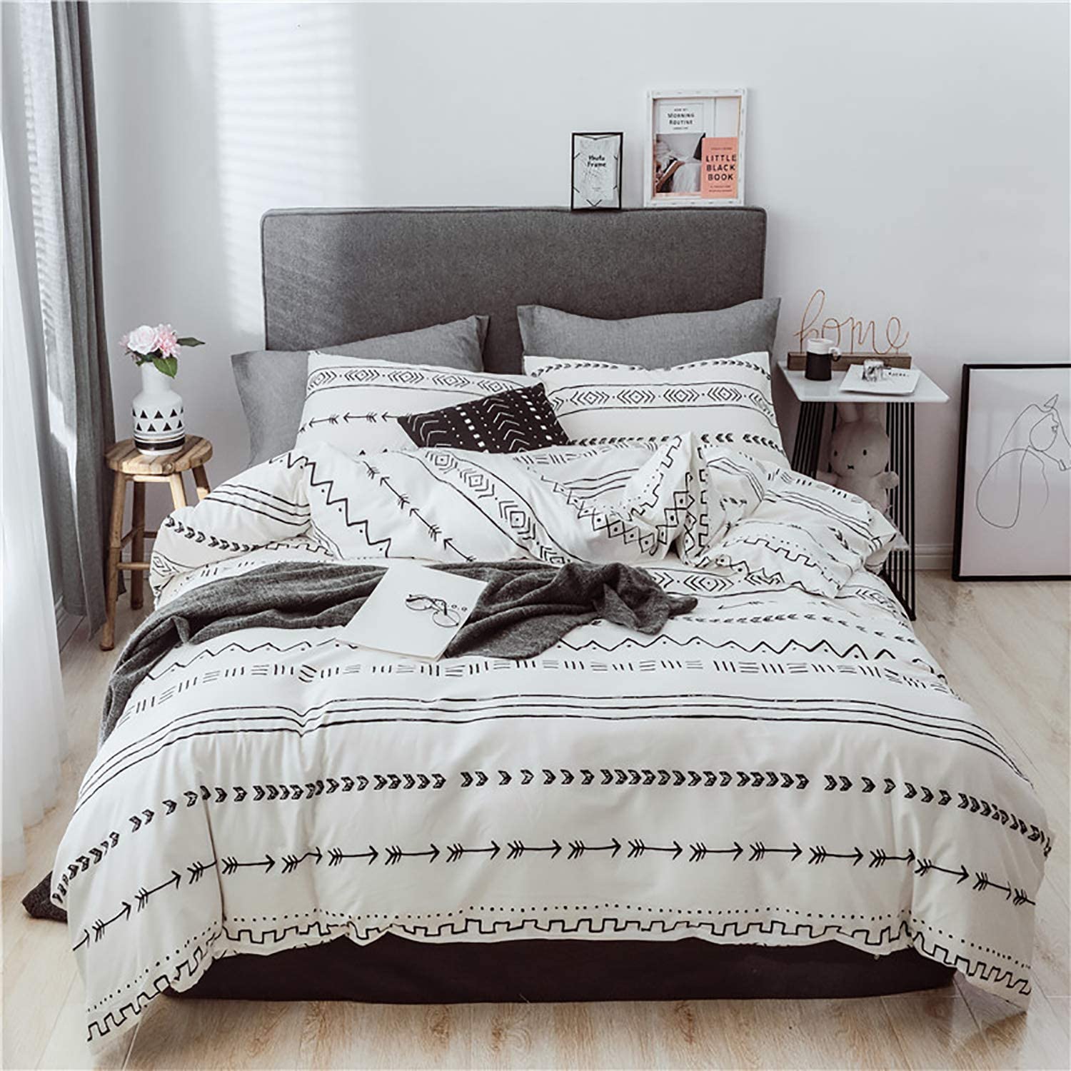 Price:$25.99 3 Piece Duvet Cover Set White Geometric Graffiti Striped 100% Cotton Duvet Cover with 2 Pillowcases Soft Breathable Bedding Set (Queen) : Home & Kitchen