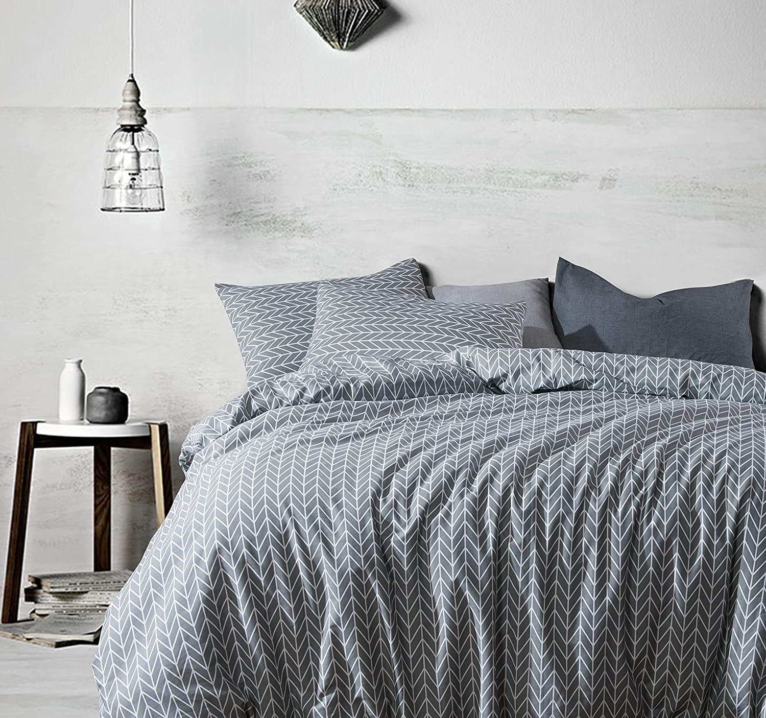 Price:$51.99 Chevron Duvet Cover Set - 100% Cotton Modern Zig Zag Pattern-3 Piece Bedding Set with Zipper Closure,4 Corner Ties-(Striped,Queen) : Home & Kitchen