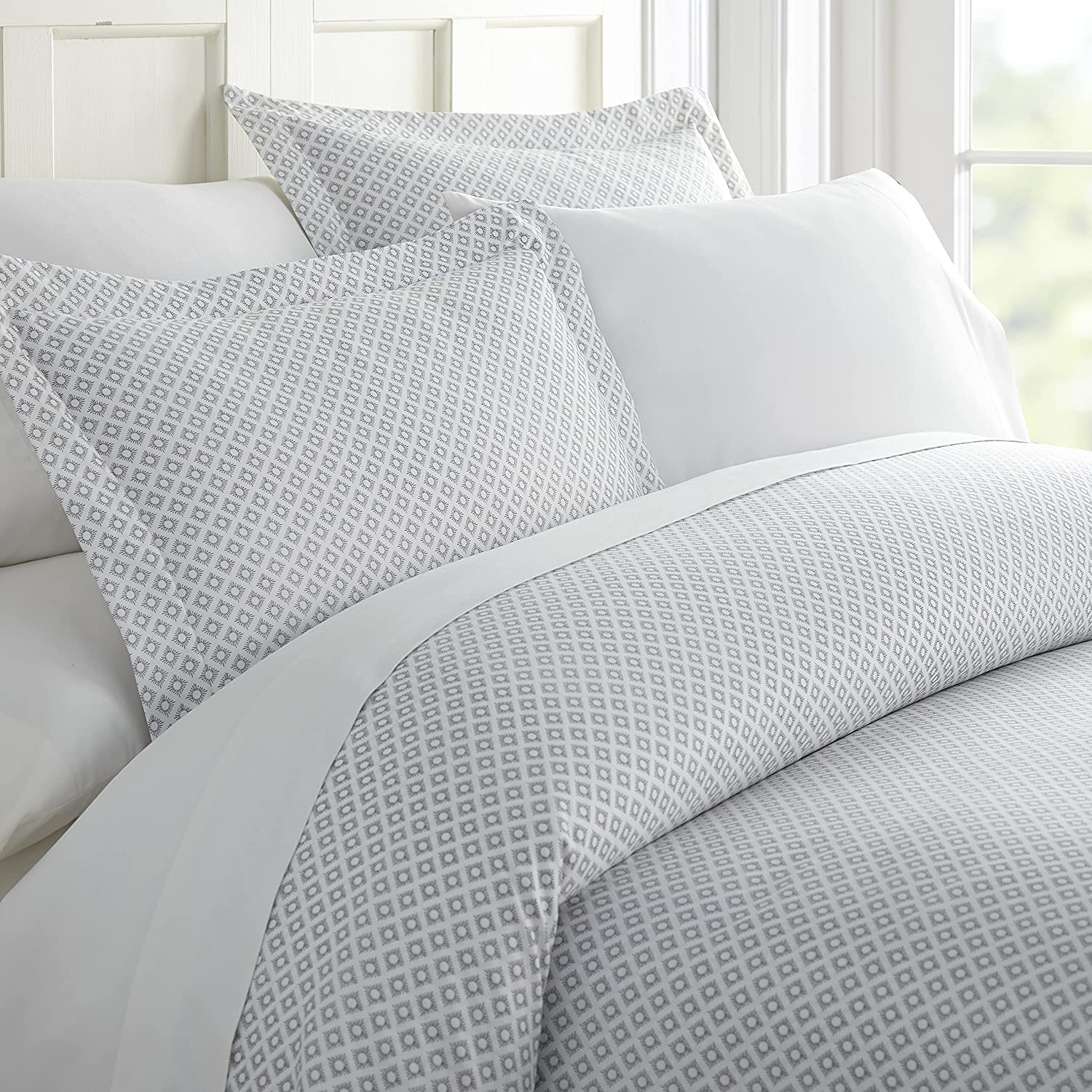 Price:$35.50 Market Premium Duvet Cover Set Patterned, Queen, Polaris Gray : Home & Kitchen