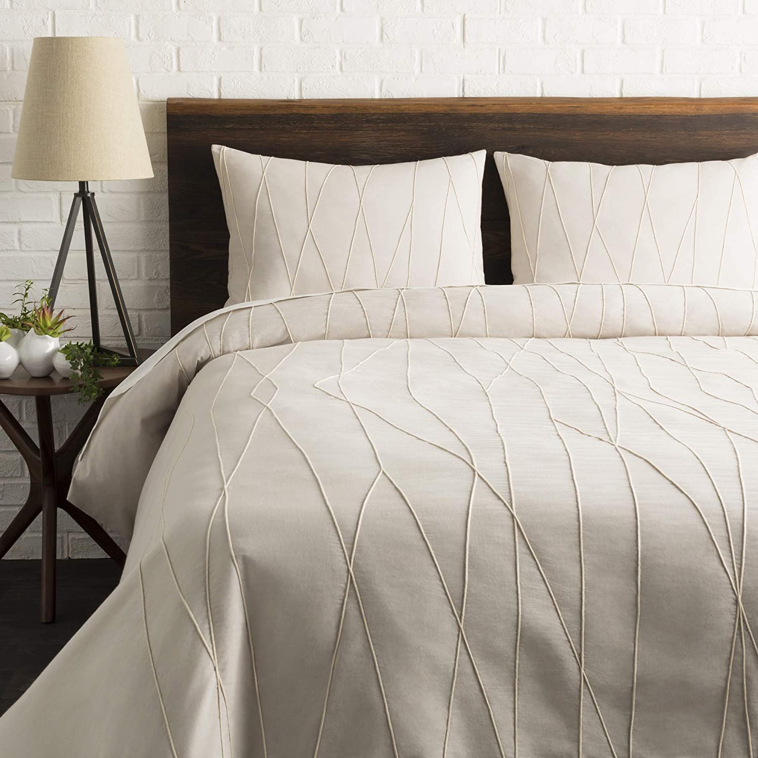 Price:$135.21 Weavers Regency Duvet/Sham Set : Home & Kitchen