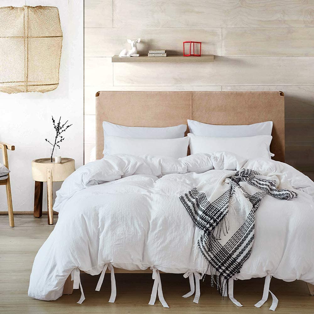 Price:$39.99 White Duvet Cover King, 100% Washed Microfiber Bowknot Bow Tie Duvet Cover Set 3 Pieces(1 Duvet Cover + 2 Pillow Shams),Super Soft and Easy Care Duvet Cover with Zipper Closure and Corner Ties : Home & Kitchen