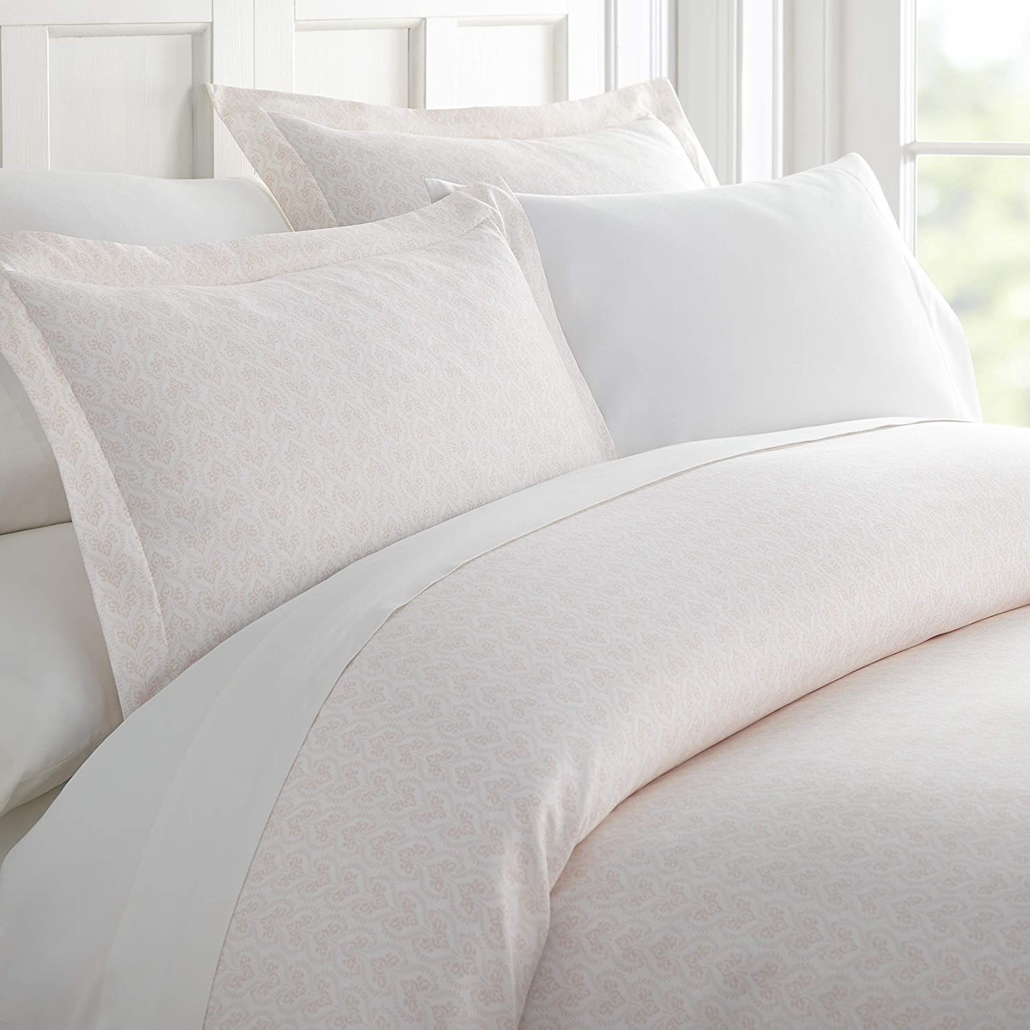 Price:$39.06 Market Duvet Cover Set, King, Classic in Pink Pattern : Home & Kitchen