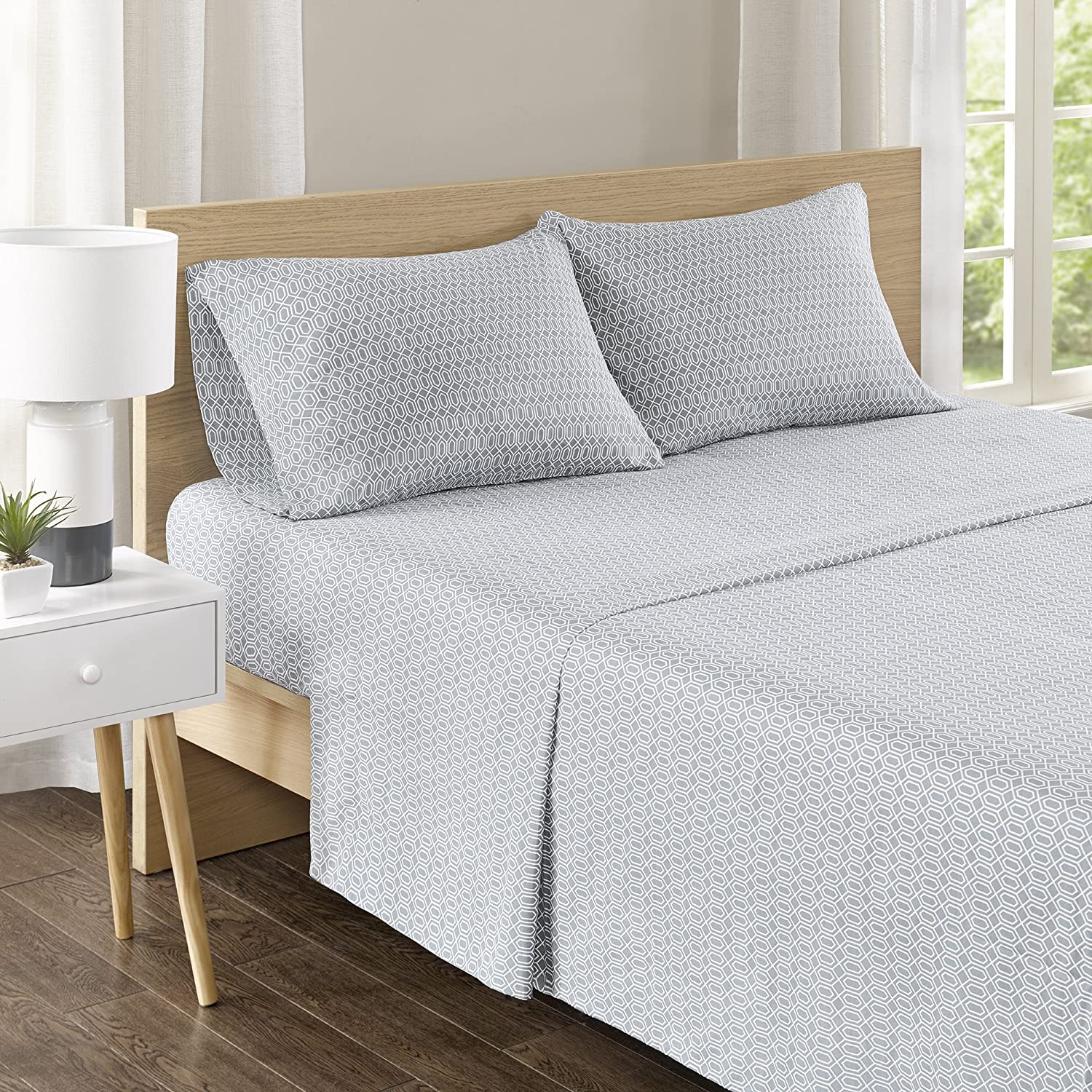Price:$22.42 Spaces 100% Cotton Percale 3 Piece Set Ultra Soft Breathable Deep Pocket Printed Geometric Pattern Sheets with Pillow Cases Bedding, Twin, Diamond Taupe : Home & Kitchen