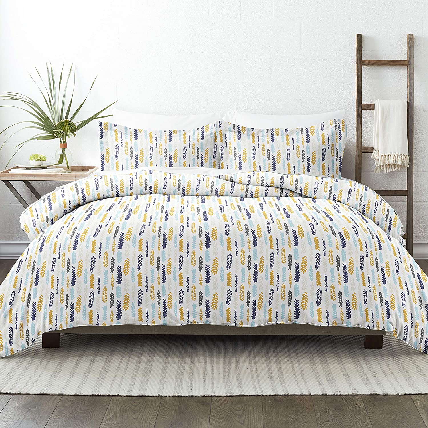 Price:$31.13 Market Pattern Duvet Cover Set, Feathers Navy, Twin/Twin XL : Home & Kitchen