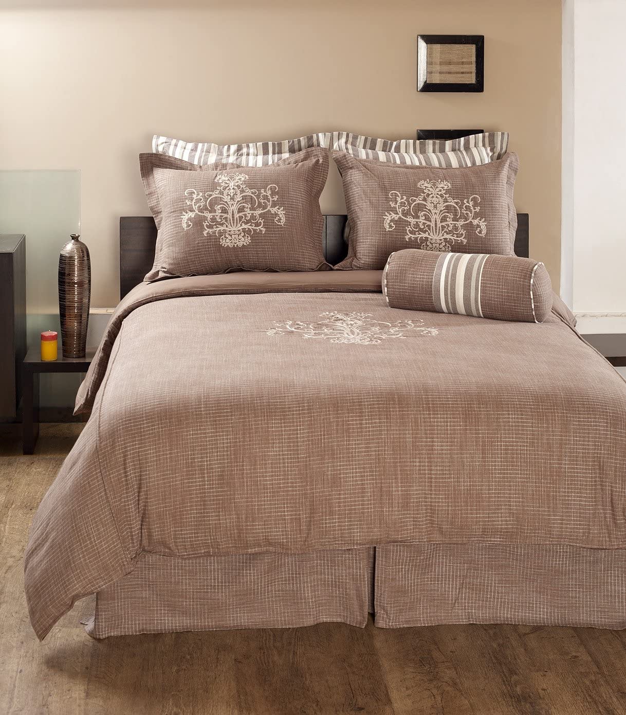 Price:$116.10 Brunette 7-Piece Duvet Cover Set, King, Chocolate : Home & Kitchen