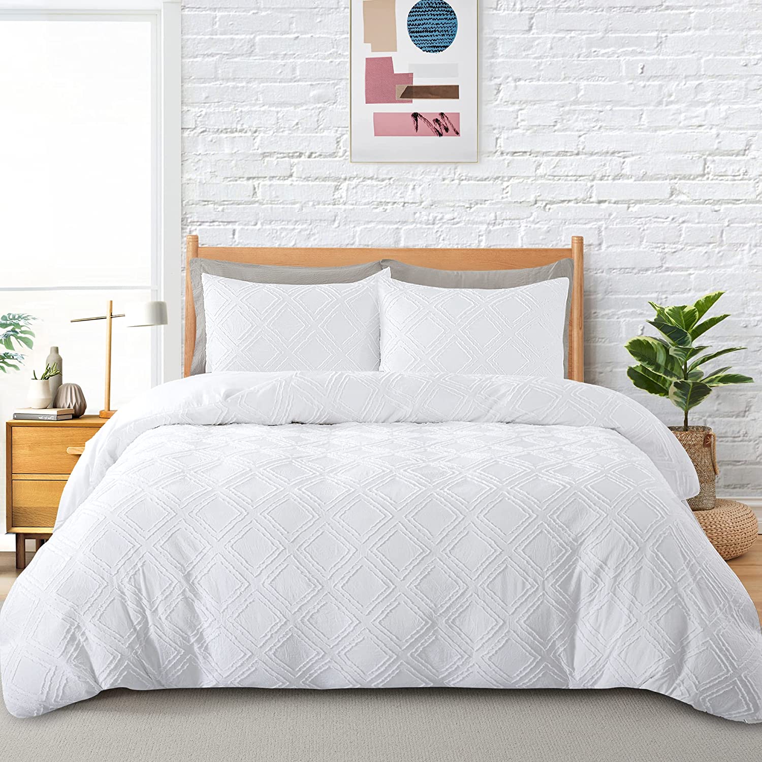 Price:$129.99 Lightweight Down Comforter and Tufted Duvet Cover Set 3 Pieces Geometric Pattern Full/Queen Size : Home & Kitchen