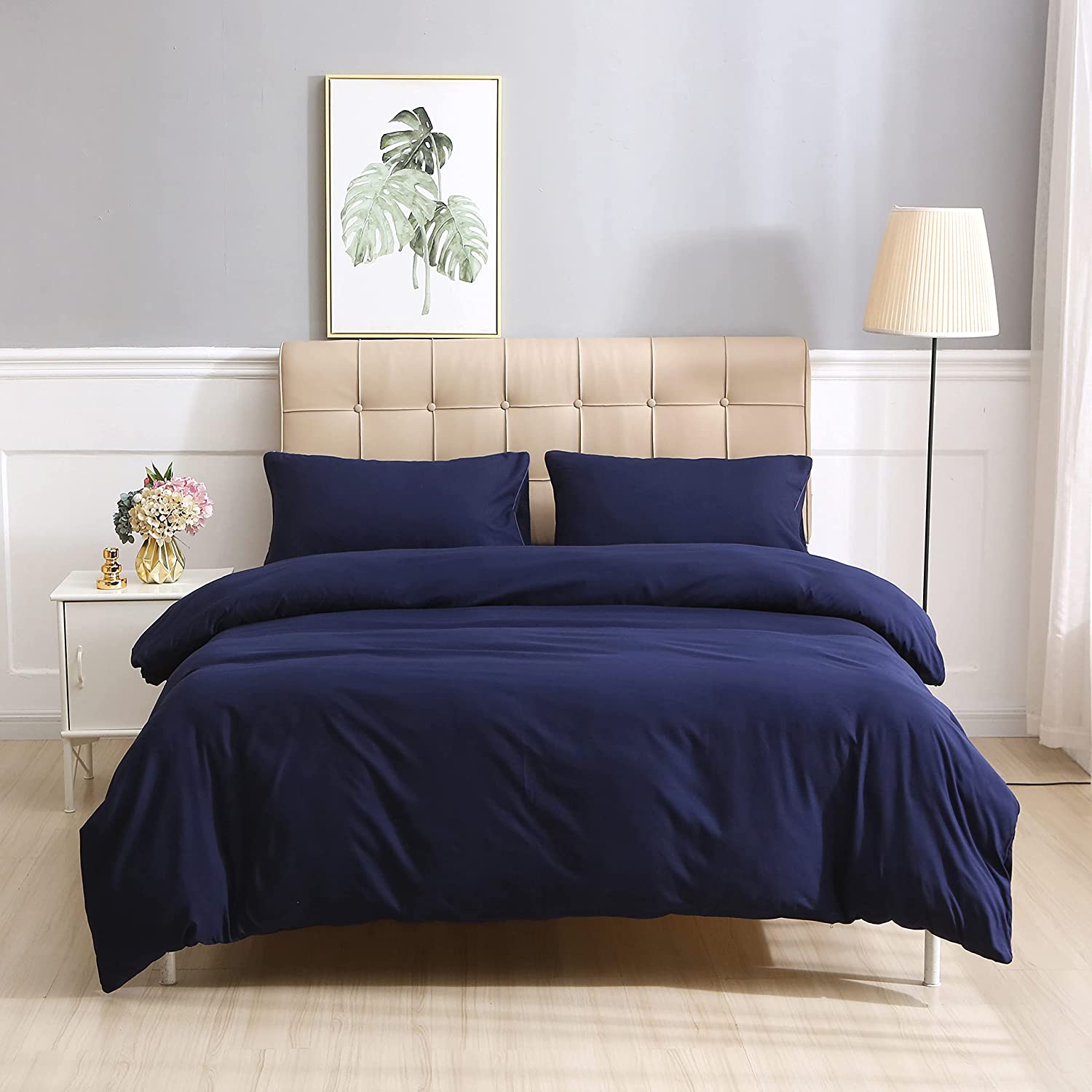 Price:$31.99 Duvet Cover Set-4 Pieces 100% Microfiber Comforter Cover Sets-1 Duvet Cover，1 Fitted Sheet and 2 Pillow Cases（Queen，Navy Blue） : Home & Kitchen