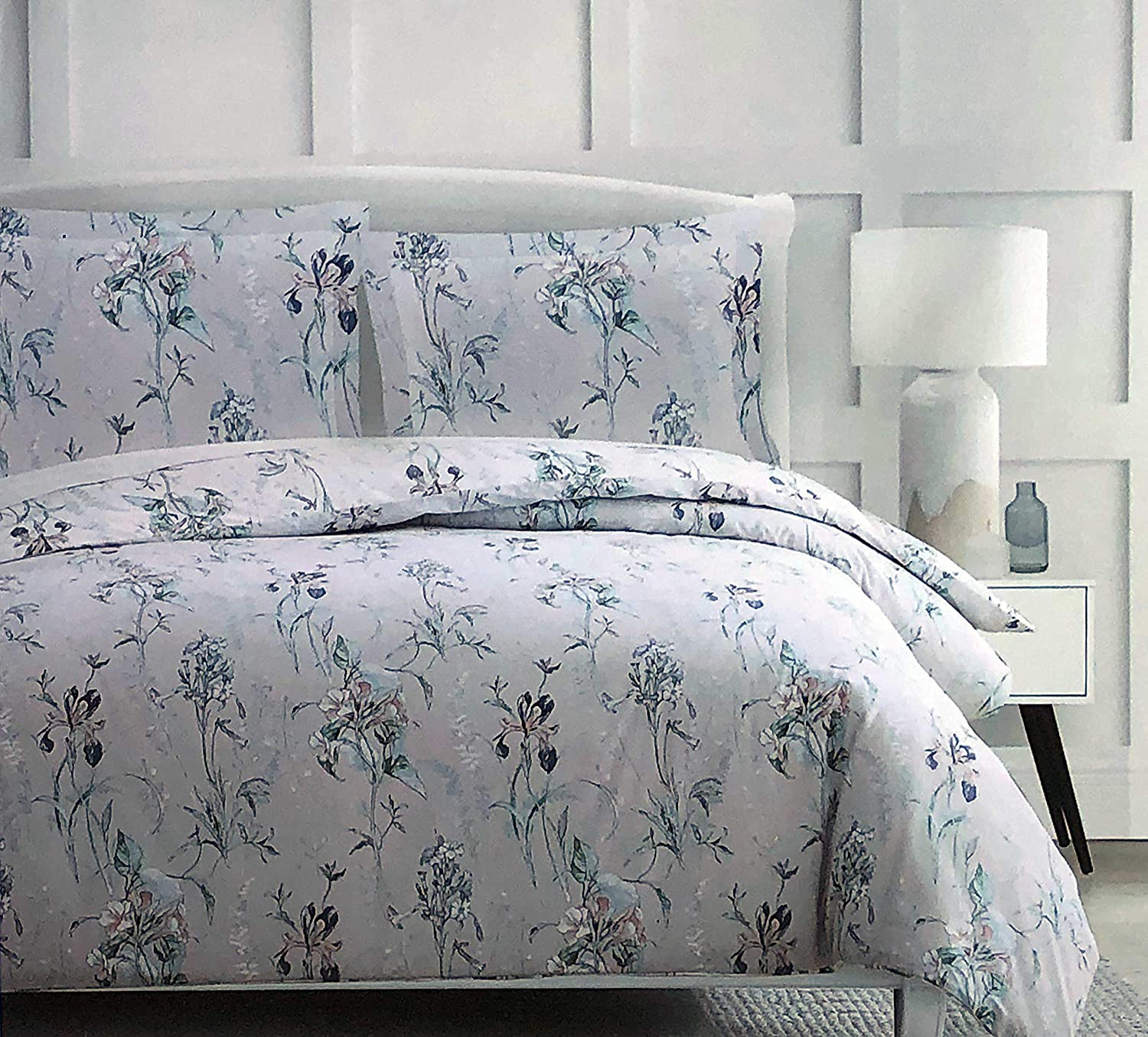Price:$84.99 Bedding 3pc Floral Cotton King Duvet Set Spring Floral Flowers Pattern in Shades of Pink and Blue on Light Gray Luxury Bedding Set French Style Comforter Quilt Cover with Shams : Home & Kitchen