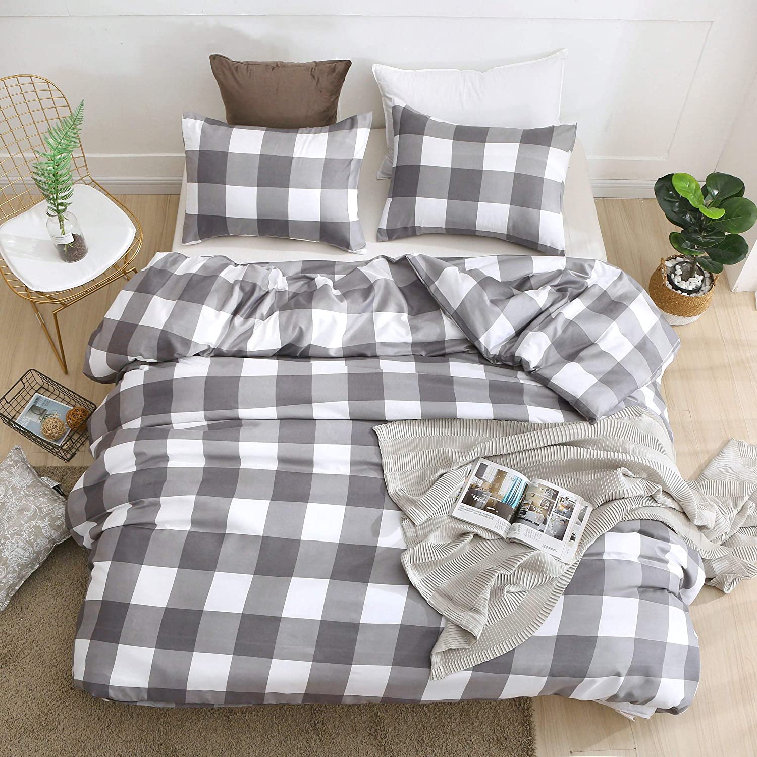 Price:$28.99 Grey and White Plaid Duvet Cover Queen (90x90 Inch), 3pc Include 1 Gird Geometric Checker Pattern Printed Duvet Cover Zipper Closure and 2 Pillowcase, Bedding Set for Men and Women : Home & Kitchen