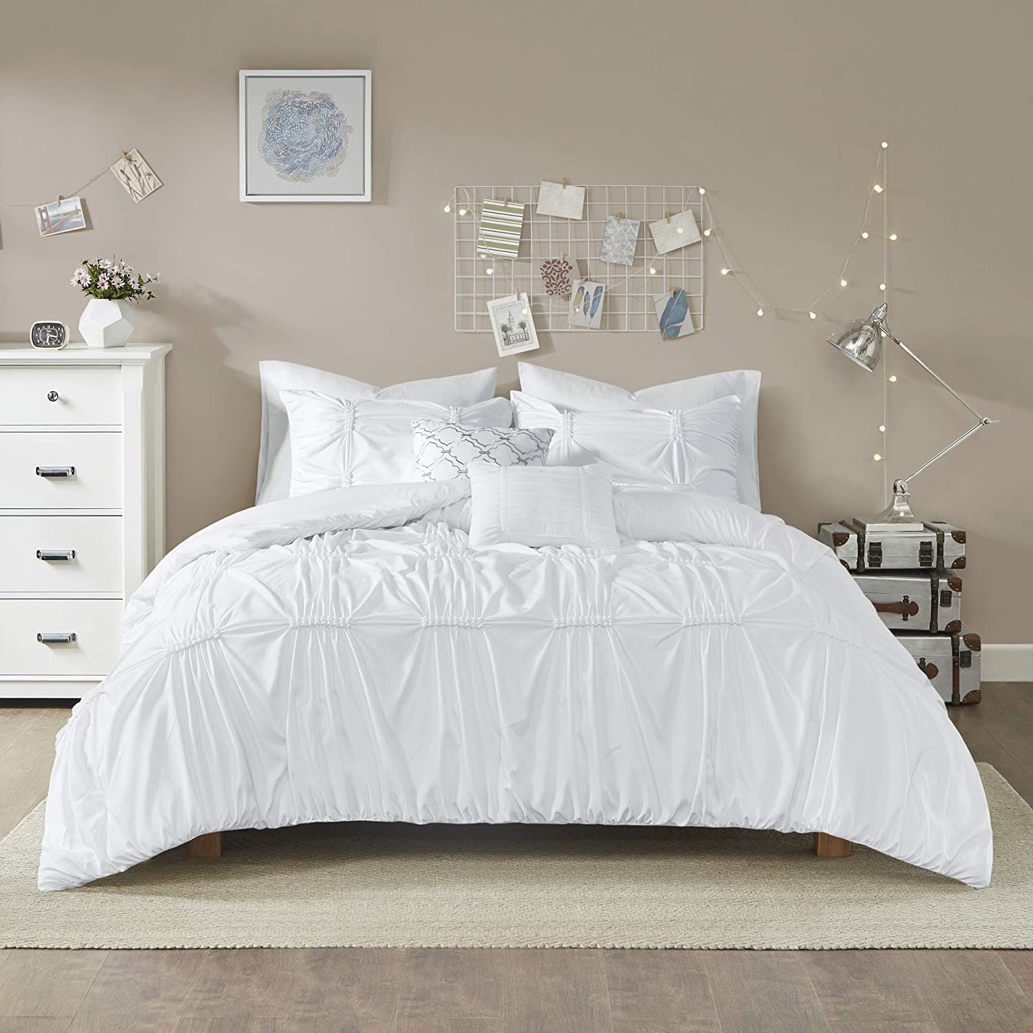 Price:$50.99 Design Benny 4 Piece Metallic Elastic Embroidery Duvet Cover Teen Bedroom Bedding Sets, Twin/Twin XL, White : Home & Kitchen