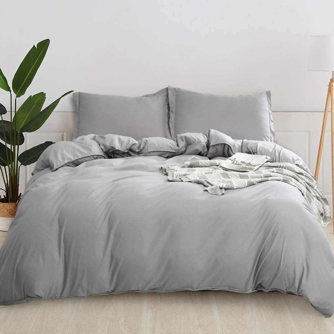 Price:$34.99 Sets King Size Light Grey 3 Piece Duvet Cover Set -Comforter Sets-Ultra Soft Microfiber Hotel Soft and Breathable with Zipper Closure & Corner Ties,1 Cover and 2 Pillow Shams : Home & Kitchen