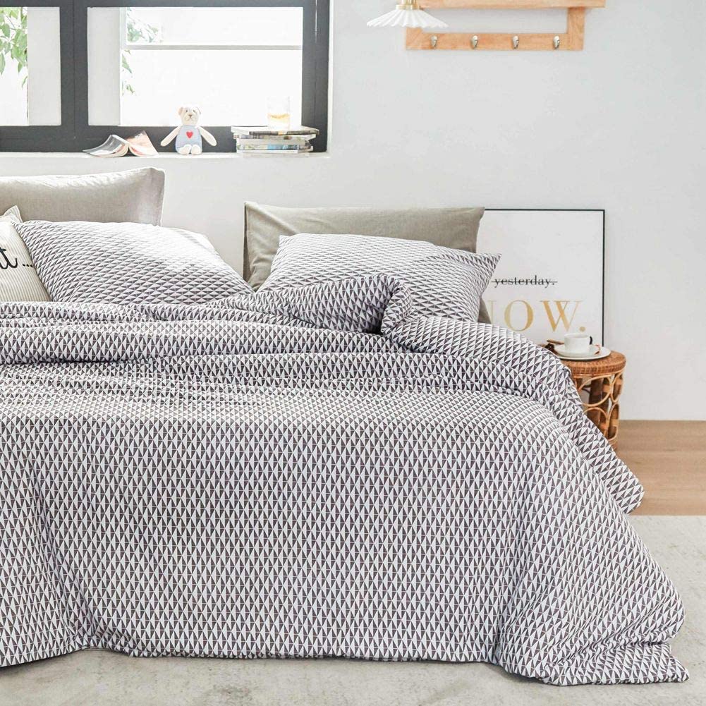 Price:$29.00 Home Bedding 3 Piece Duvet Cover Set Grey White 110gsm Soft Breathable Brushed Microfiber Bohemian Geometric Triangle Comforter Cover Zipper King 104 x 90 inches 1 Duvet Cover+2 Pillowcases : Home & Kitchen