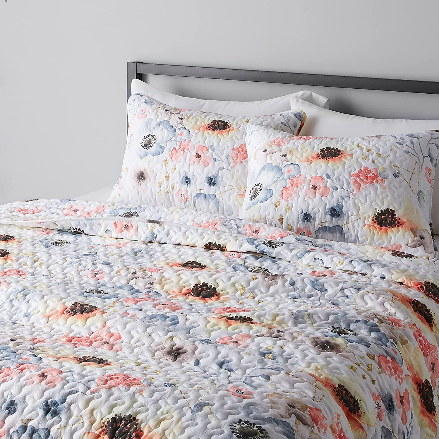 Price:$30.60 Basics Pre-Washed Reversible Microfiber 3-Piece Quilt Set - King, Pastel Floral : Home & Kitchen