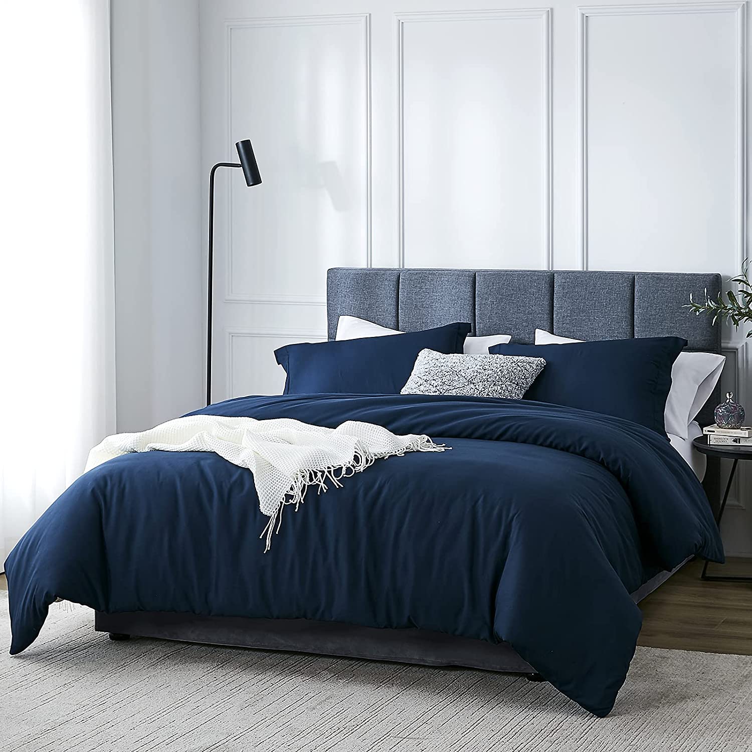 Price:$22.99 Duvet Cover Set Queen Size Navy, 3 Pieces Ultra Soft Micorfiber Comforter Cover 90x90 inches with Zipper Closure and 2 Pillow Shams(Comforter Not Included) : Home & Kitchen