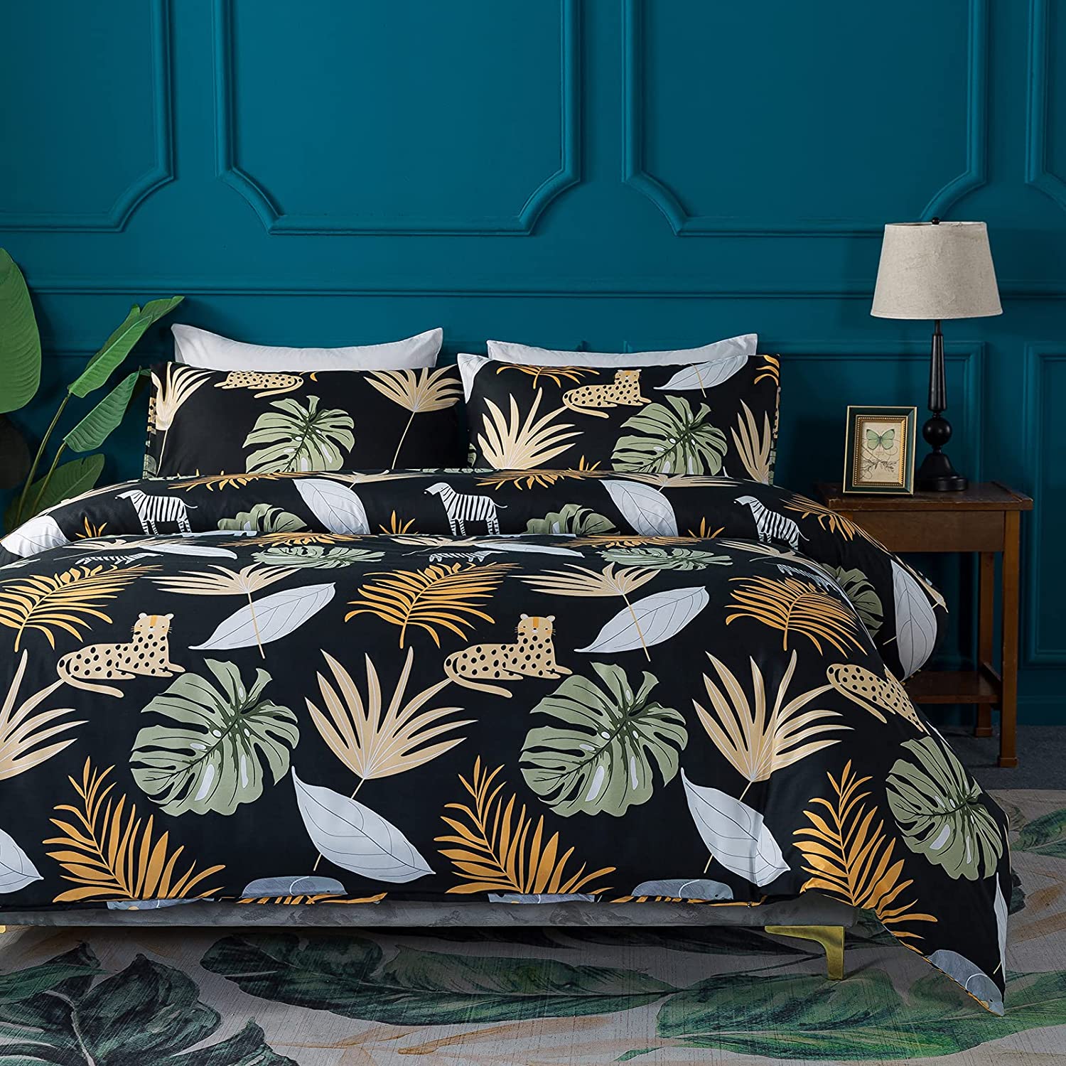 Price:$19.90 Vintage Tropical Duvet Cover King Set Brown Black and White Bedding Rainforest Monstera Palm Leaf Size Zipper Corner Ties 3 pcs : Home & Kitchen