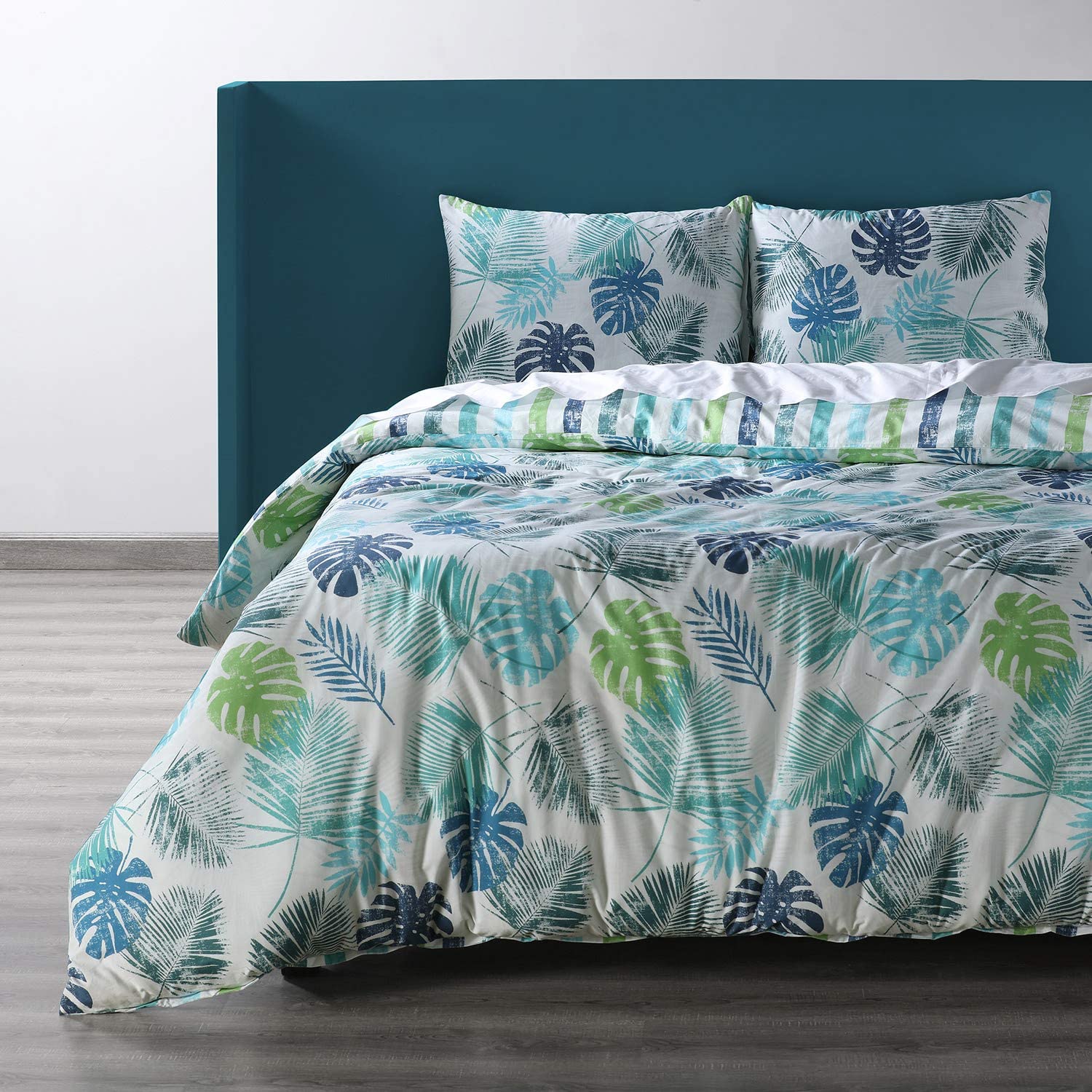 Price:$89.52 Fabrics Furnishings Tiki Teal Cotton Percale Printed Reversible Duvet Cover Set, King : Home & Kitchen