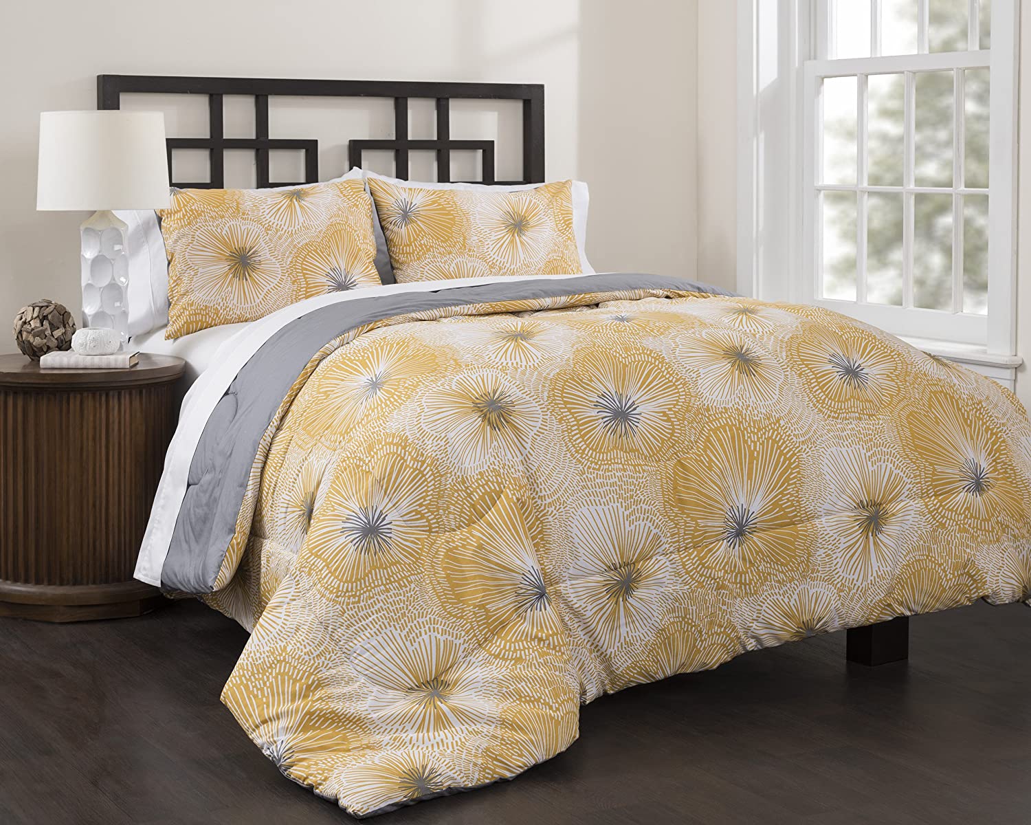 Price:$34.99 Dandelion Garden Reversible Duvet Set, Full/Queen, Full/Queen : Home & Kitchen