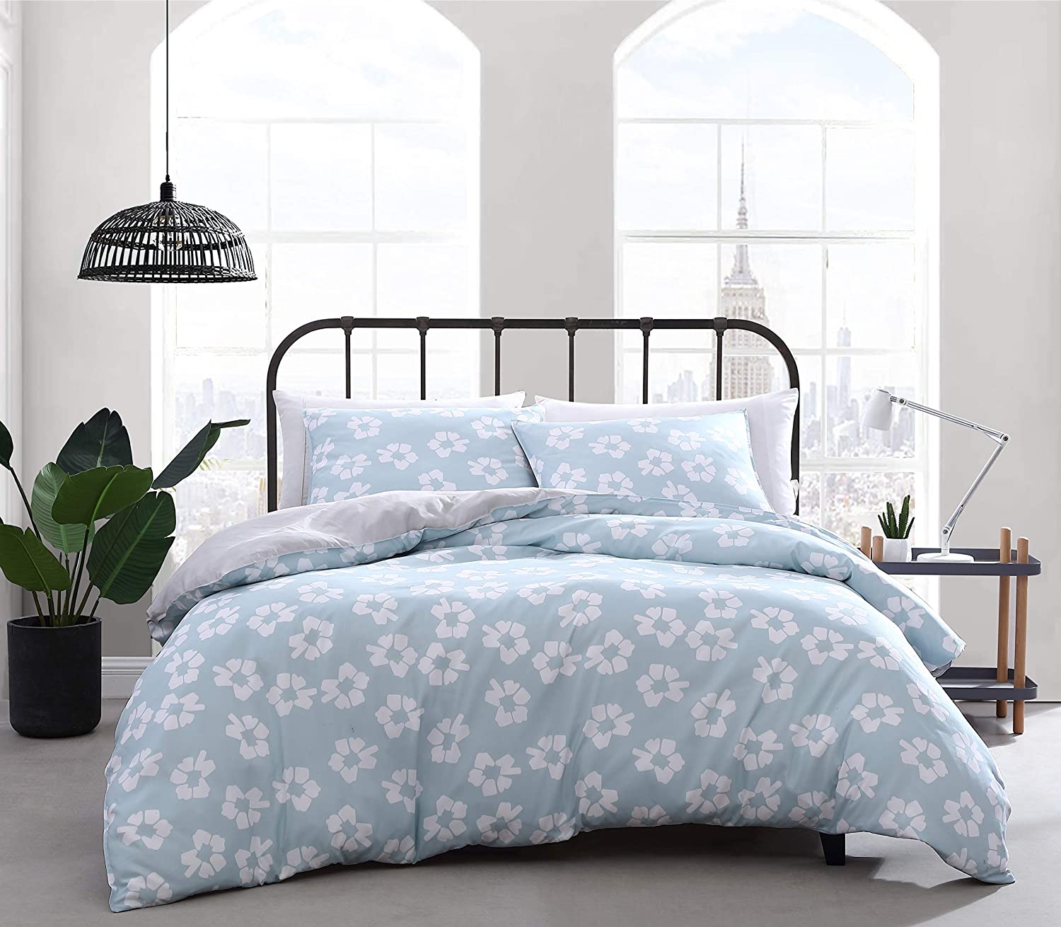 Price:$40.09 Scene | Payson Floral Collection | Duvet Cover Set - Ultra-Soft & Silky Microfiber, Reversible Bedding with Zipper Closure and Matching Shams, Queen, Green : Home & Kitchen