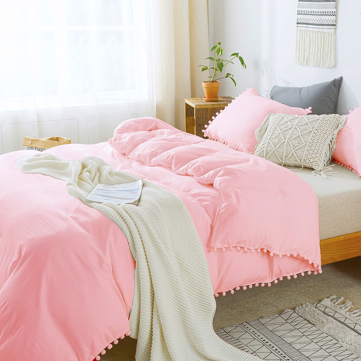 Price:$38.99 pom Duvet Cover Set (Pink, Queen) : Home & Kitchen